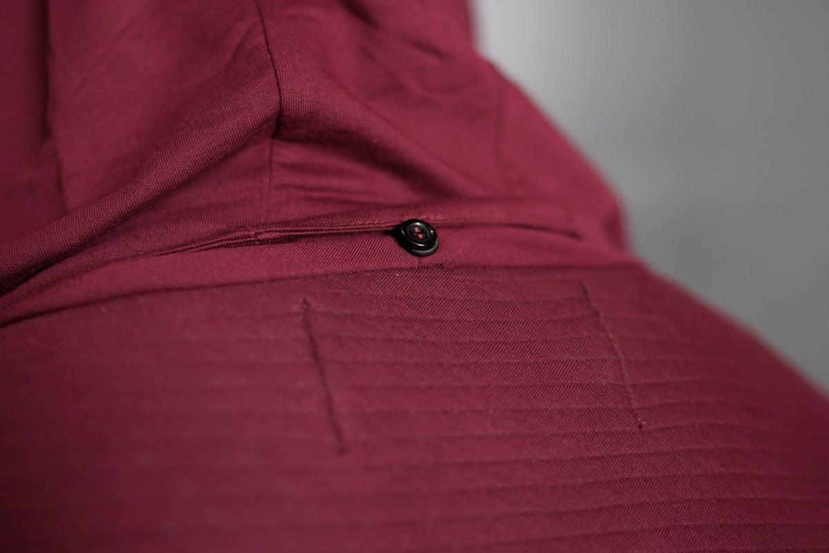 Elementum Asymmetric Vest – Bordeaux Red