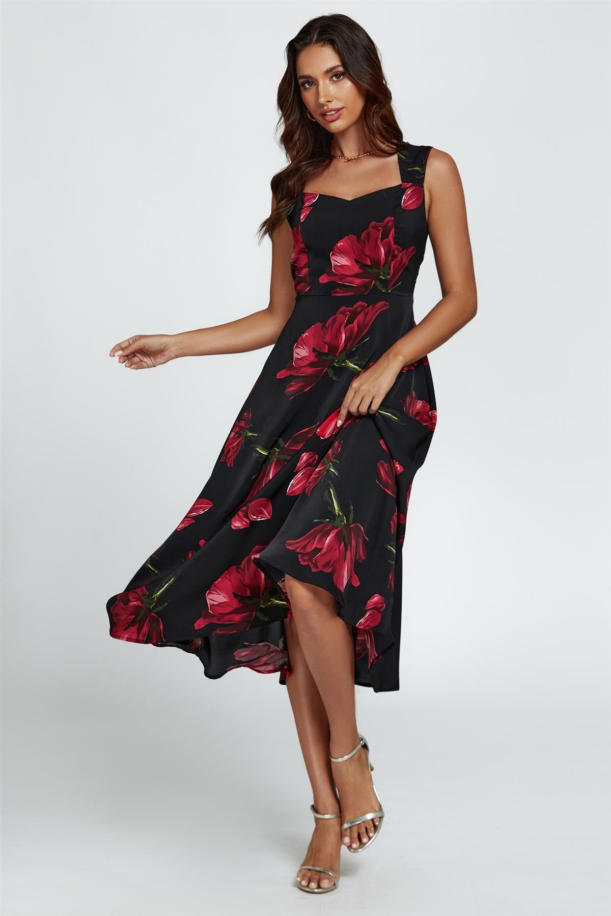 Floral Print Heart Neck Midi Dress In Black