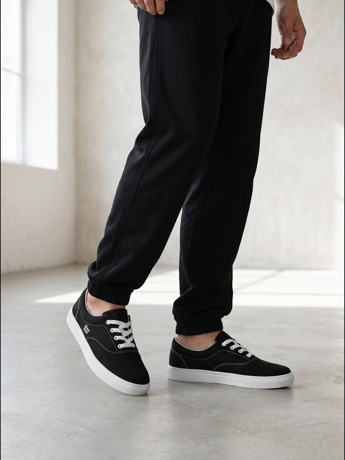 Signature Canvas Sneaker – Unisex