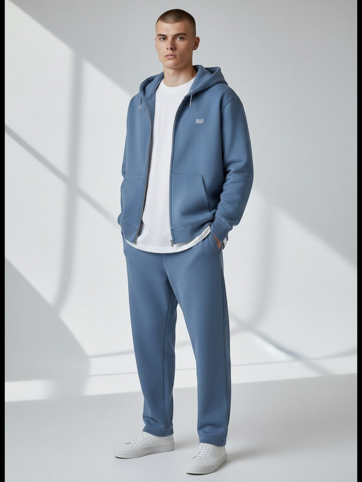 Signature Zip Hoodie 350 g/m² – Bio-Baumwolle, weiße Stickerei