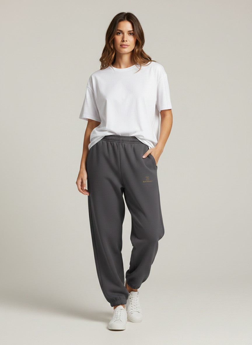 Silence Fluffy Jogginghose – goldene Stickerei