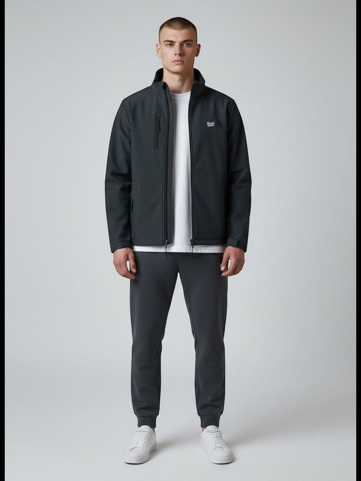 Signature Softshell Jacke – weiße Stickerei