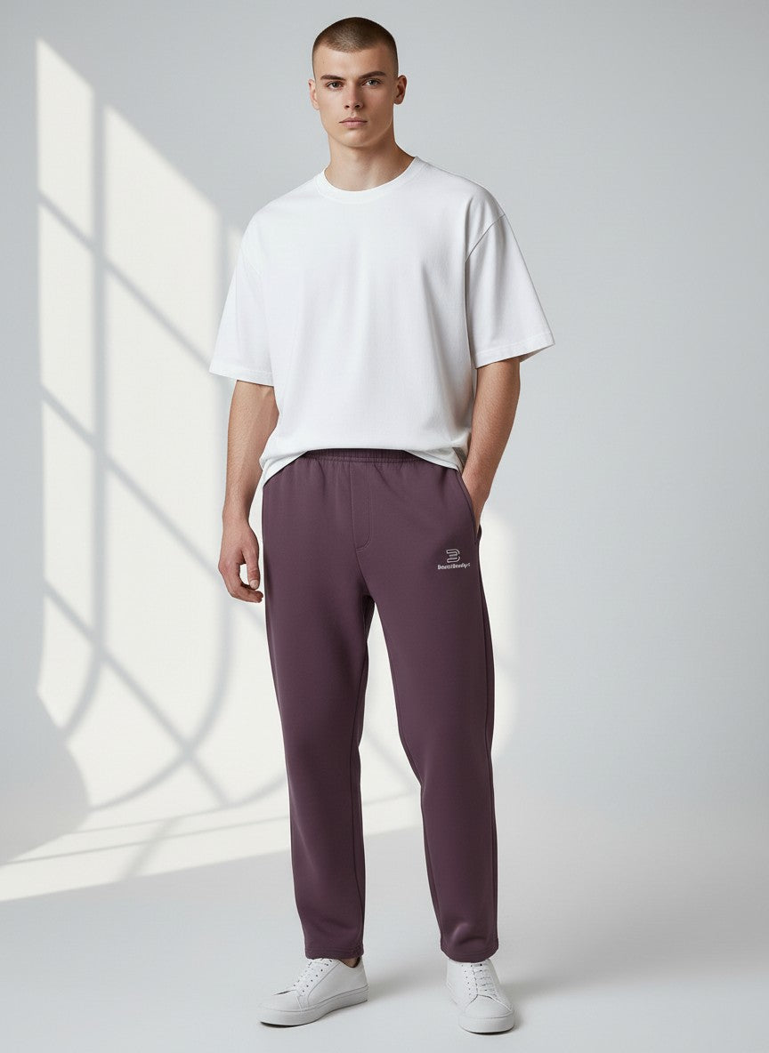 Identity Jogginghose – weiße Stickerei