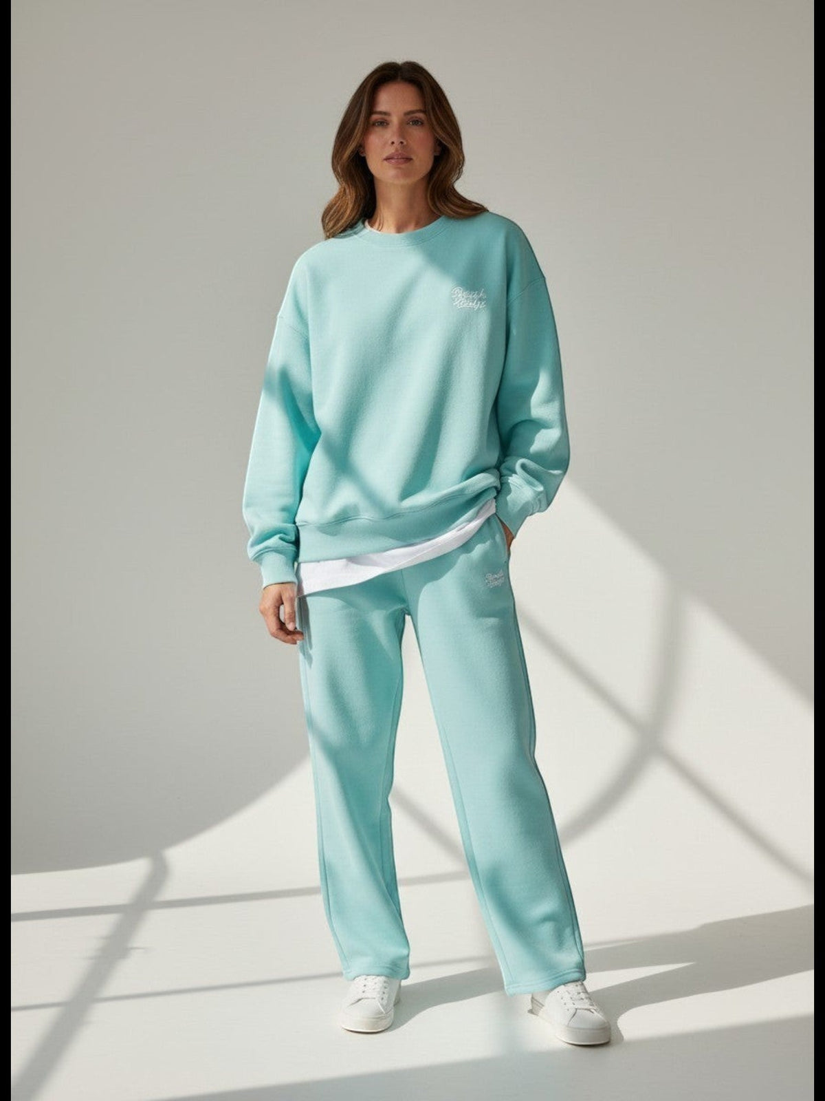 Signature Jogginghose – weiße Stickerei