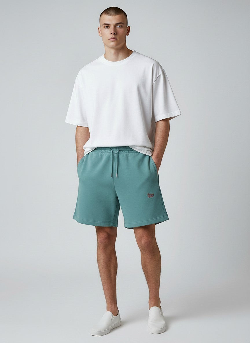 Power Sweatshorts 300 g/m² – rote Stickerei